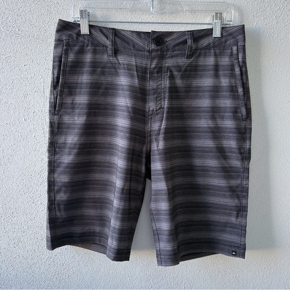 Quicksilver Amphibians Board Shorts Size 31‎ Black White Stripe Pattern Beach